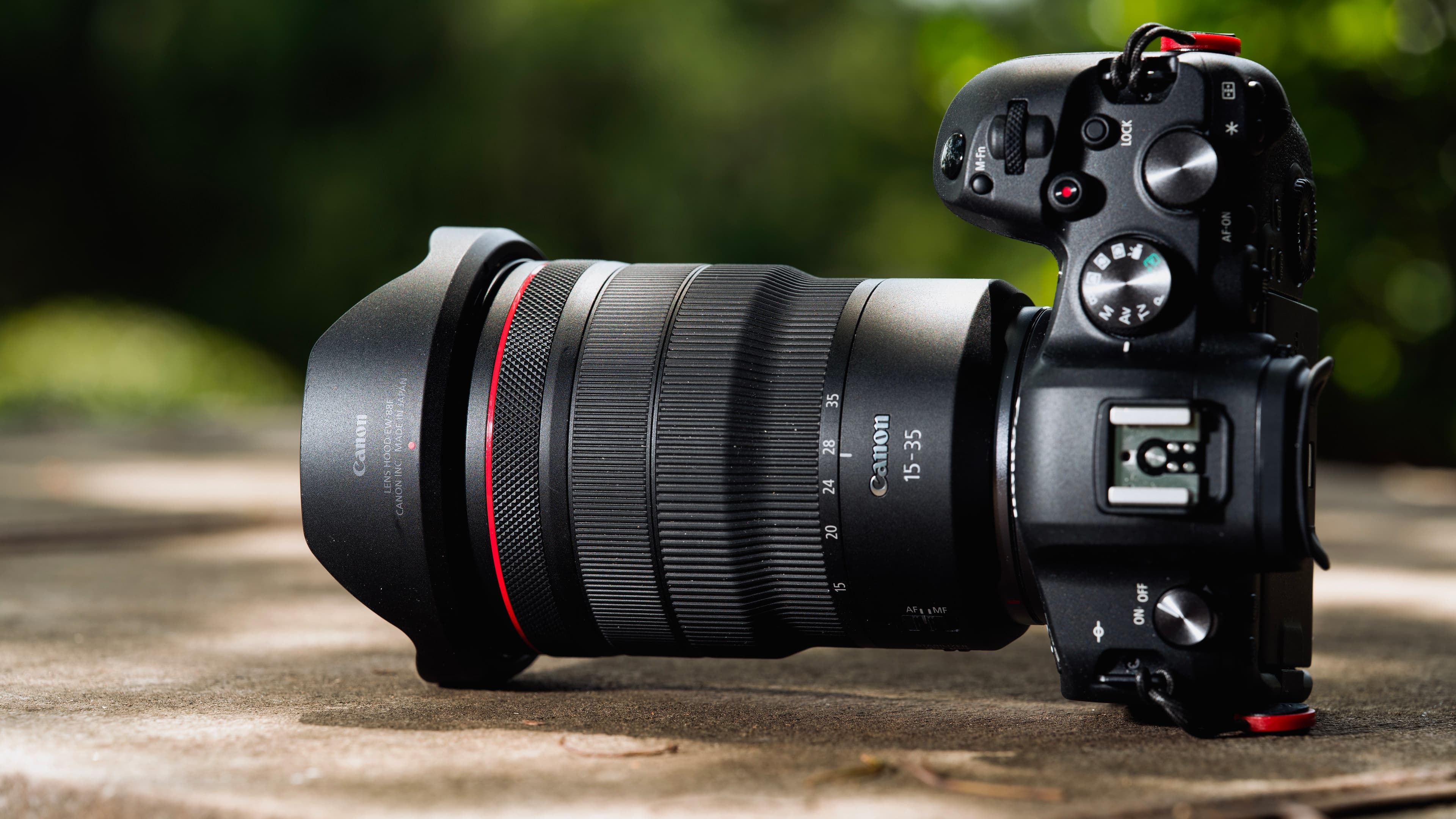 Đánh Giá Canon RF 15-35mm f/2.8L IS USM: Cột Mốc Mới Cho Nhiếp Ảnh Góc Rộng Hệ Canon RF