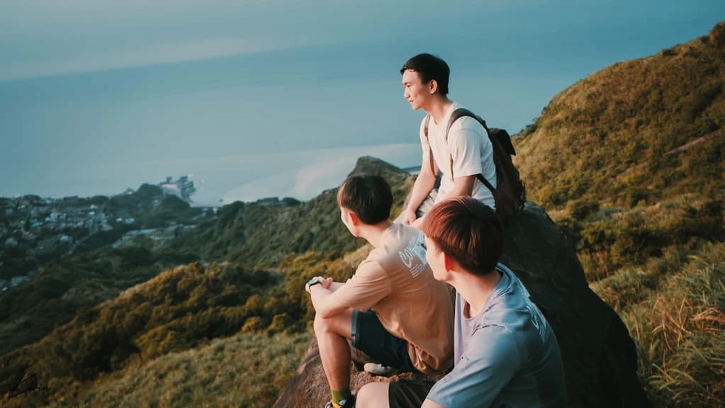 Relaxing on ridge